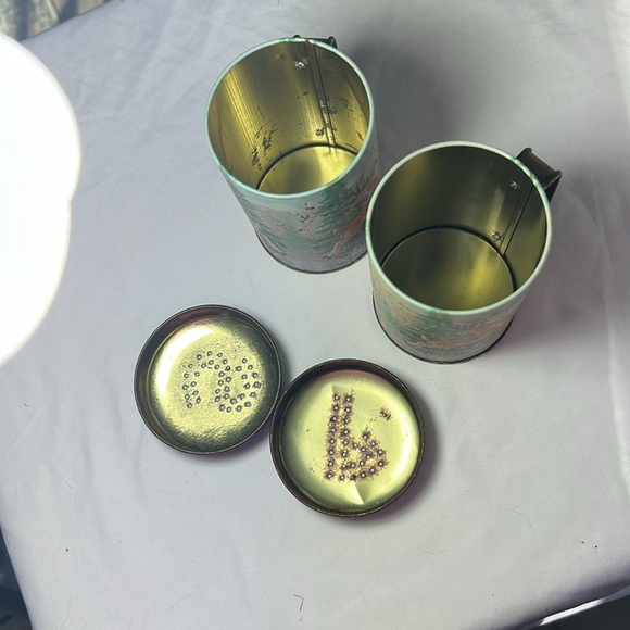 JSNY. VINTAGE SALT AND PEPPER SHAKERS. TIN, WINTER DEER. - Picture 5 of 9